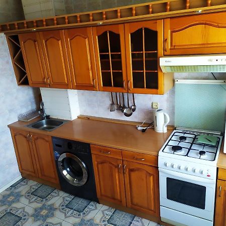 Appartamento Ильинская 3К Посуточно Почасово Sumy Esterno foto