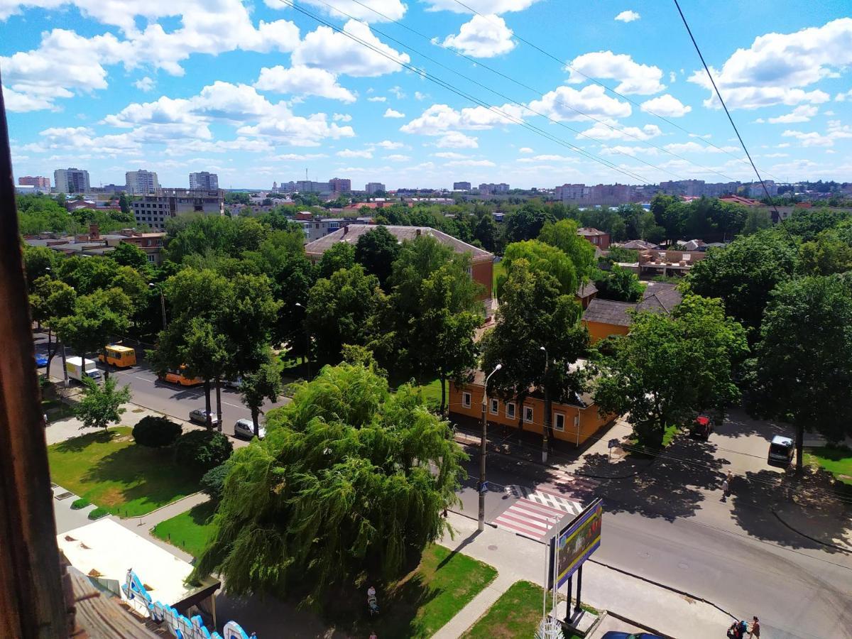 Appartamento Ильинская 3К Посуточно Почасово Sumy Esterno foto